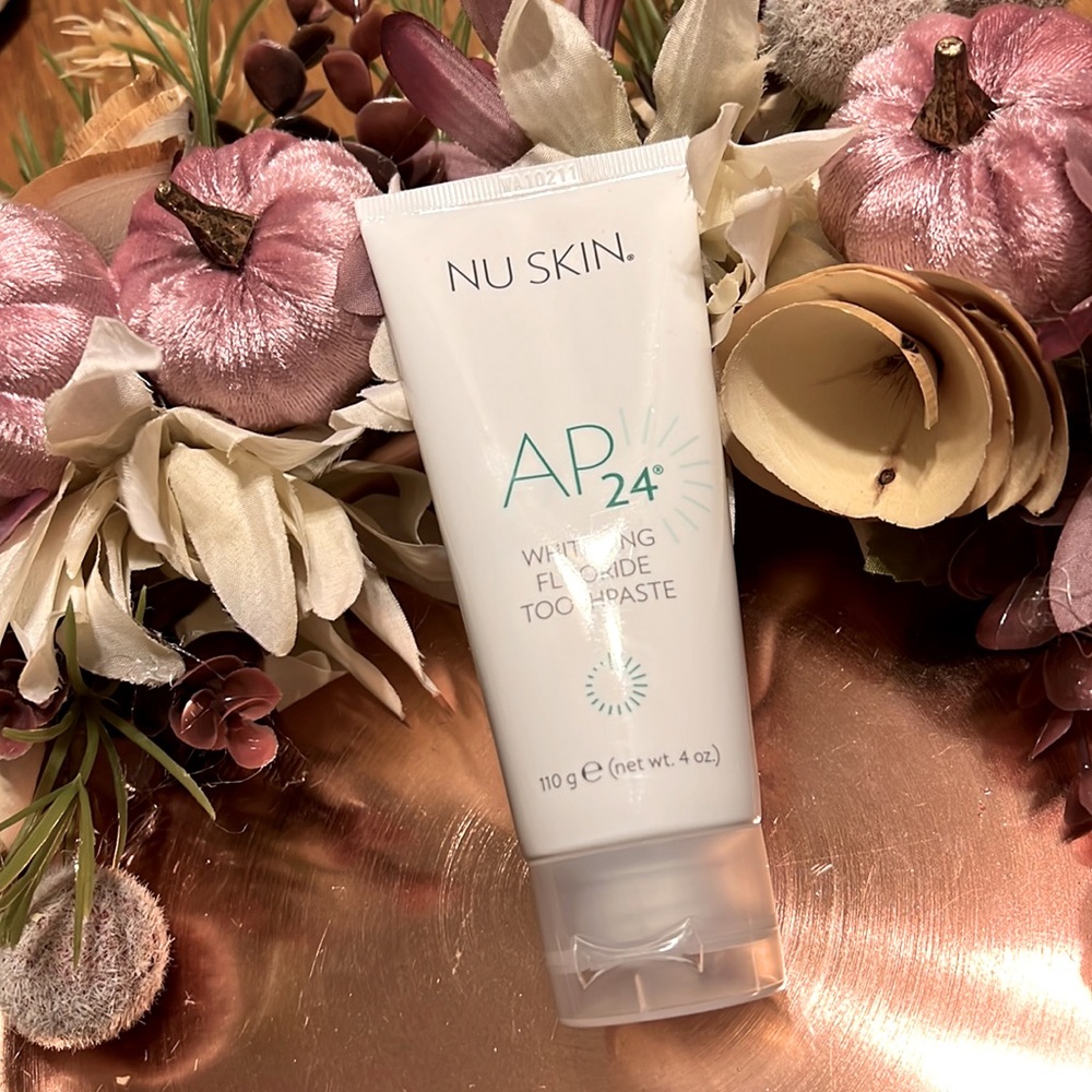 Whitening toothpaste